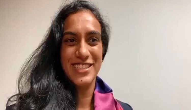 Star badminton player PV Sindhu returned to win bronze medal in Tokyo Olympics, grand welcome at Delhi airport