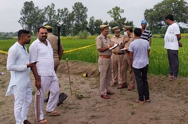 Dead bodies of aunt and nephew found in the field under suspicious circumstances, police suspect suicide due to love affair