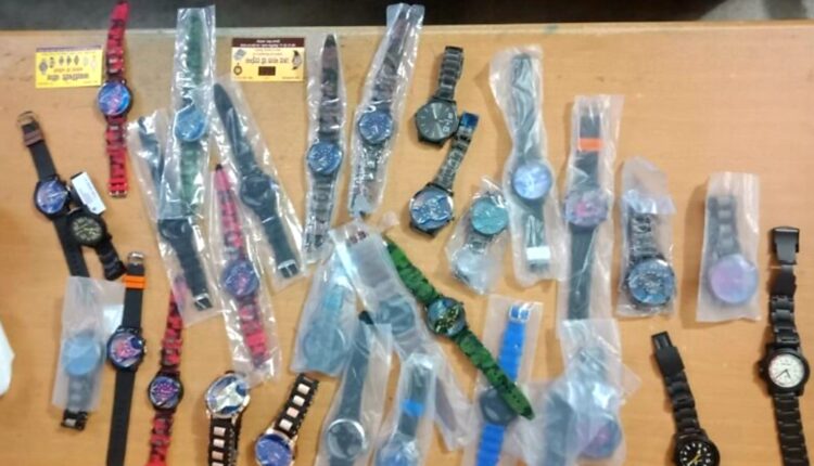 425 Fake Fastrack watches seized: Omati police registered a case against three shopkeepers