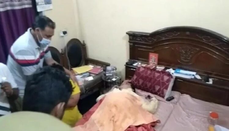 BJP leader and former principal Dr. Atmaram Tomar died under suspicious circumstances late at night