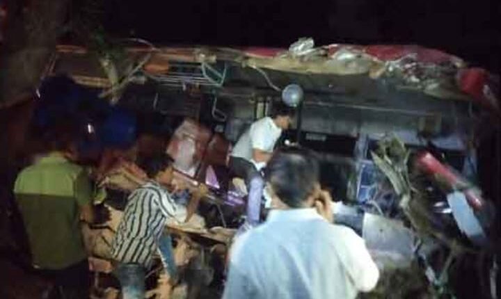 Uncontrolled roadways bus rammed into a tree, more than a dozen passengers injured