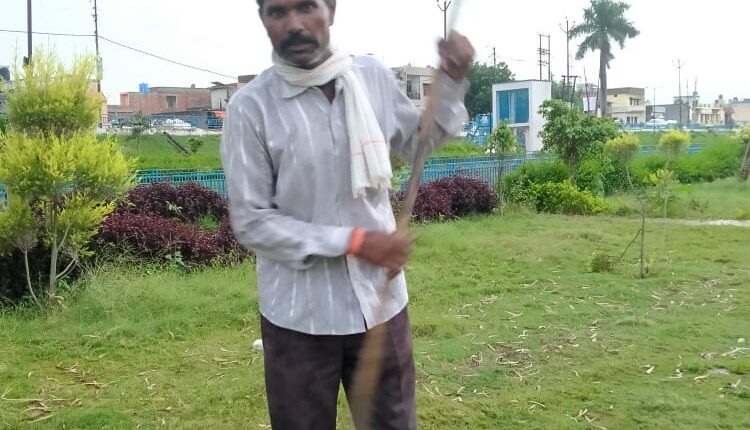 Ambedkar Park employee is forced to commit suicide