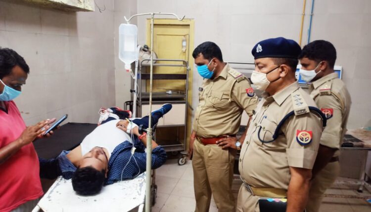 The shooter who came for the murder of the village head was arrested in the police encounter