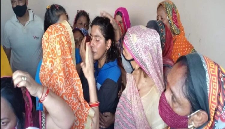 The body of the missing soldier was found after 16 years in 2006, the family members had hope of coming back