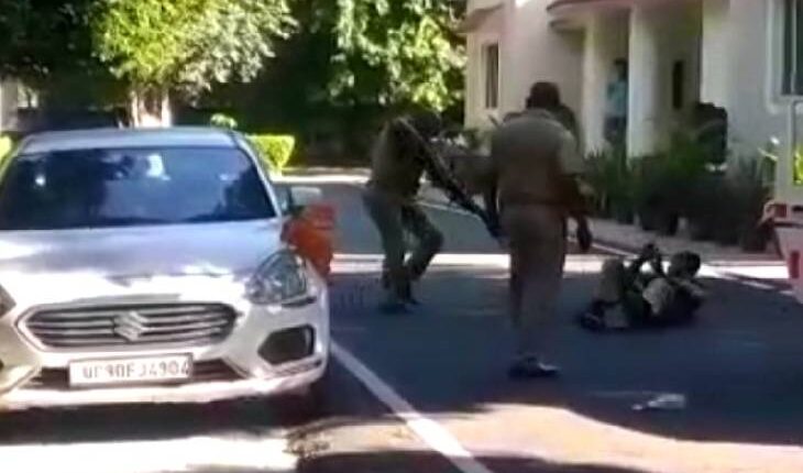 Hamirpur: Soldiers on duty clashed, kicked and punched fiercely