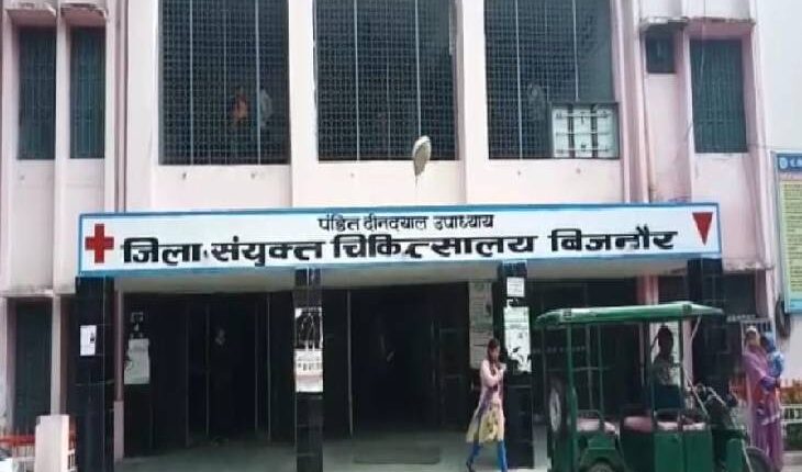 Son killed elderly father by attacking him with a knife, later himself ate poison