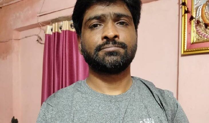 In front of the district president, BJP worker threatened the police officer, said- O Yadav ji tear down!