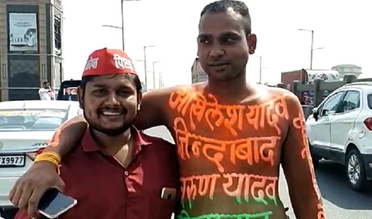 Samajwadi Party convened Vijay Rath Yatra, a convoy of 25 vehicles went from Lucknow to Akhilesh