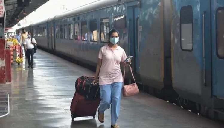 Indian Railways has given relief news to the passengers, now they will be able to change the date of their journey without canceling the train ticket.