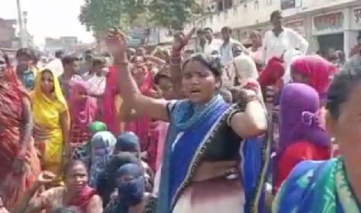 Confused by the rumor of youth's death in police custody, villagers pelted stones at the police station