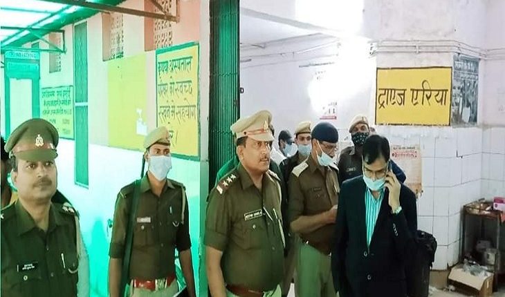 Woman clerk posted in DM office committed suicide by hanging