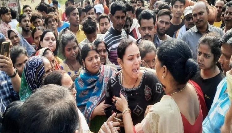 The matter heated up over the murder of a young man in Chandauli, the MLA said - I will take justice or else I will leave politics