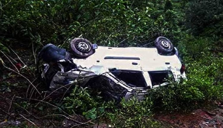 Traumatic accident: Passenger vehicle fell into mine, 3 women killed