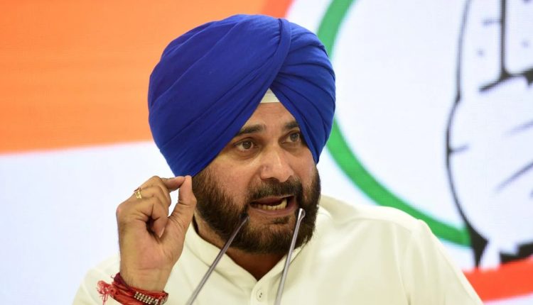 Navjot Sidhu roared on Punjab government, asked why was not recruited on one lakh vacant posts