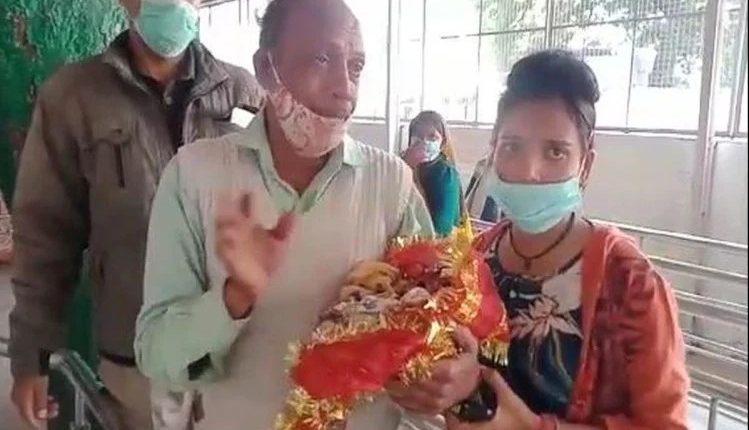 Lord Krishna's idol touching the priest's hand while bathing, the priest reached the hospital rotten