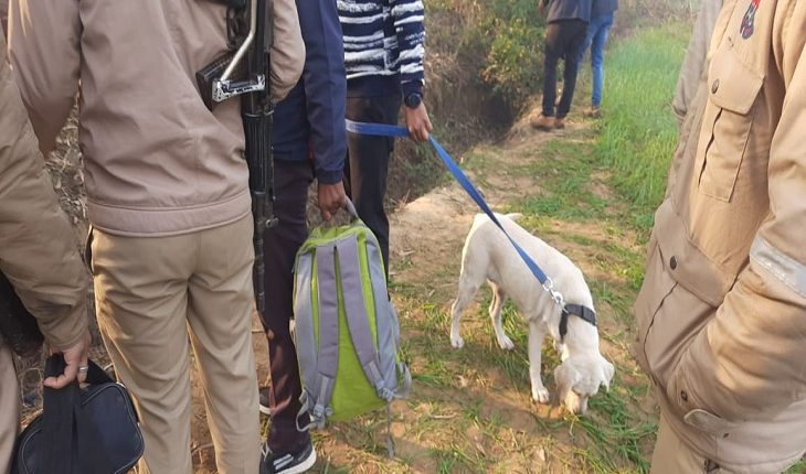 Dead body of youth found in suspicious condition, police engaged in investigation