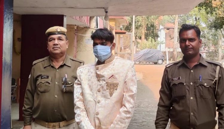 The groom, who arrived for the second marriage, was surprised to see the first wife, read the whole matter