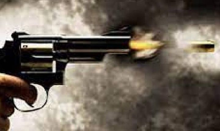 The miscreants shot the hotel operator for not giving parathas, died