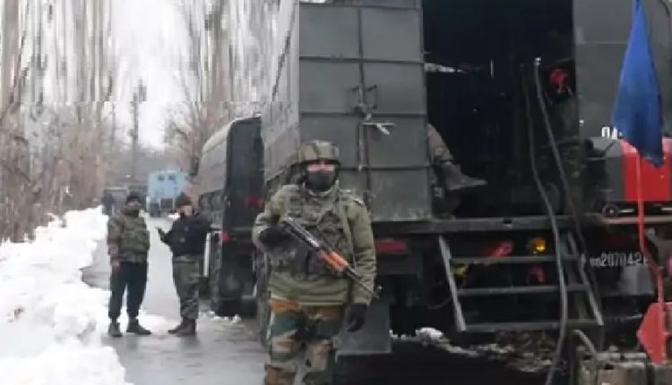 Encounter between security forces and terrorists in Shopian, Kashmir, 1 terrorist killed