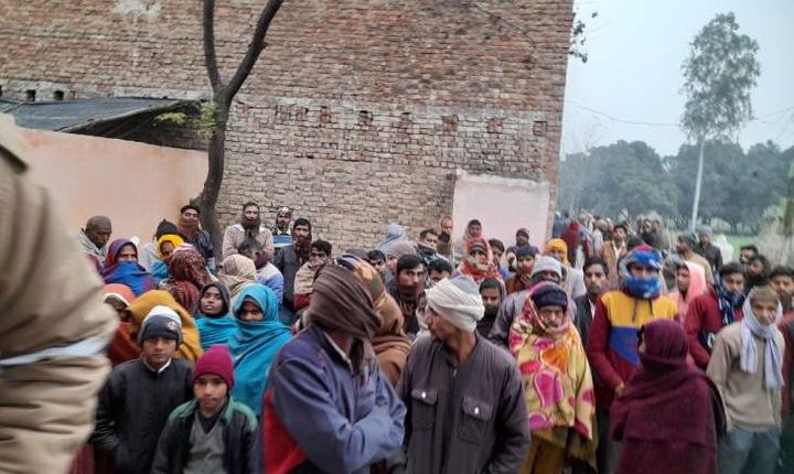 shot dead in the head of an elderly person late at night