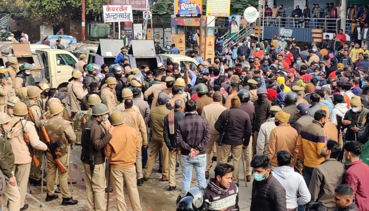 Aligarh: Scavenger shot dead