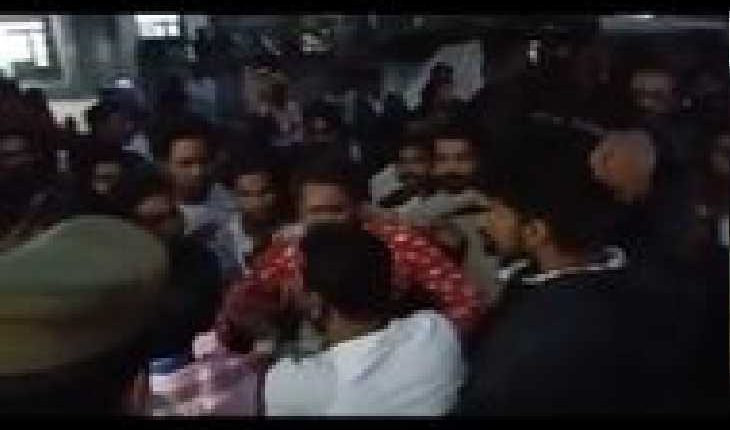 The burnt body of the teenager was recovered from the canal, one hand of the youth was also cut off