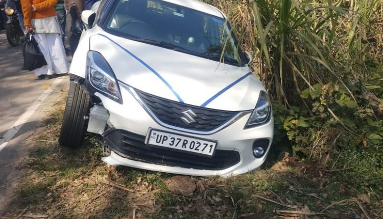 Fierce collision of car and bike, one dead