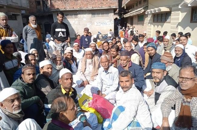 Four people of same family died in road accident