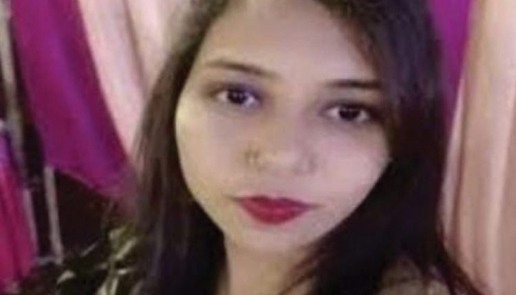 A young man immersed in one-sided love killed the girl by stabbing him with a knife in the market