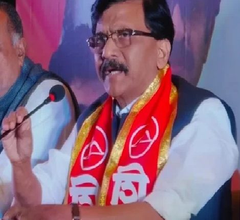 Shiv Sena will field its candidates on 50-60 seats in UP, condemned the attack on Owaisi