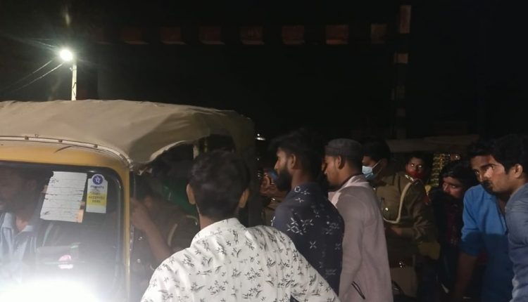 Youth dies after being cut by train, dead body found on railway track