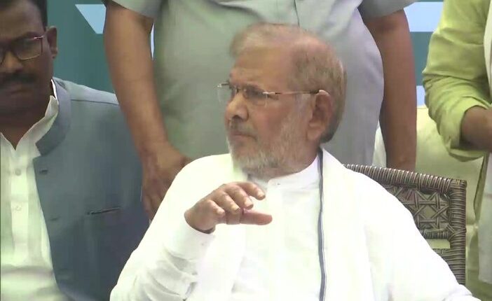 Bihar- Sharad Yadav's party merged with Lalu Yadav's party