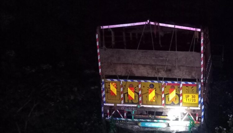 Malihabad: Traumatic road accident, three dead