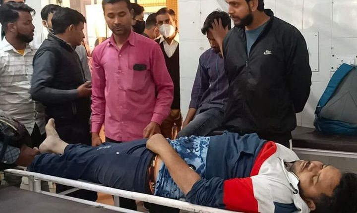 High speed truck trampled bike riding student