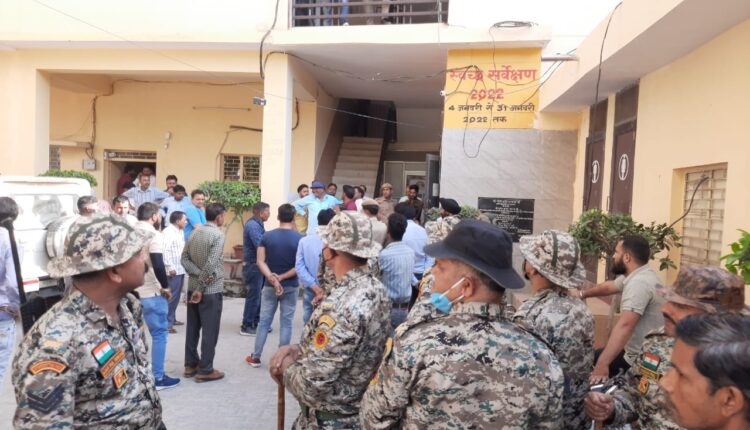 SP leader abuses Moradabad Additional Municipal Commissioner over phone, threatens to kill him