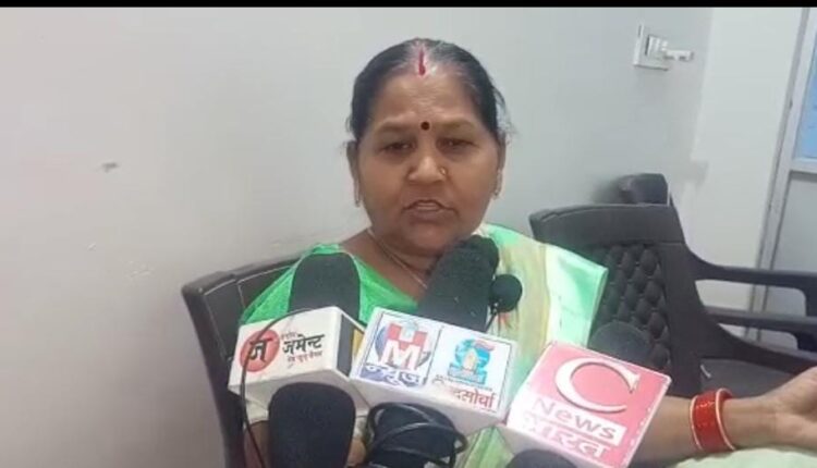 Shalini became the subject of discussion with Ranju Sahani