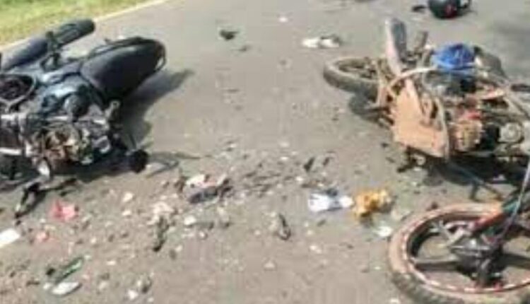 Direct collision of bikes: Painful death of young man, weeping condition of family members
