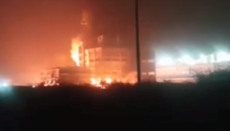 Fierce explosion due to fire in chemical factory, 5 workers burnt alive