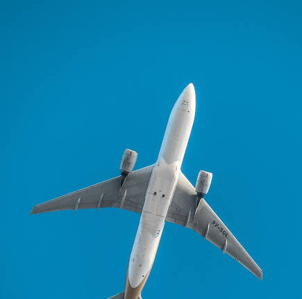 पोखर से उड़ान भरने वाला 22 यात्रियों का विमान लापता