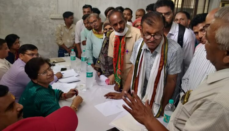 Mayor Sanyukta Bhatia resolved public grievances on Lokmangal Day