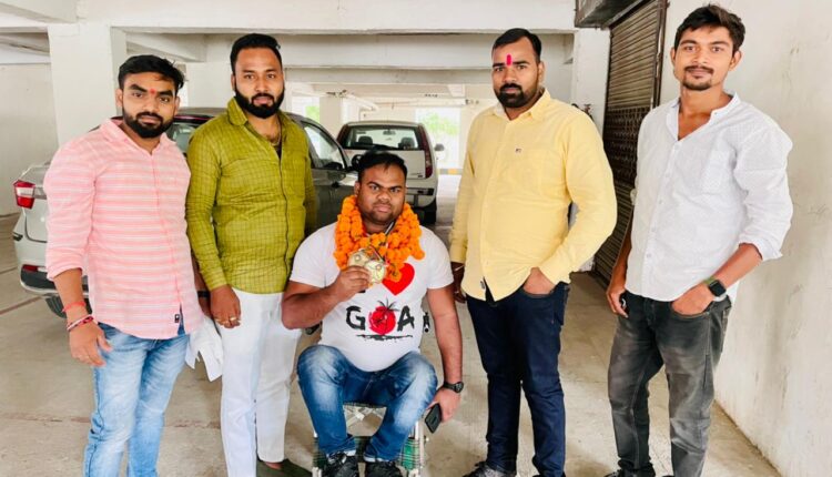 Arm wrestler Surya showed the power of arms, won two gold