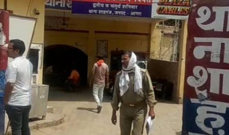 Due to old enmity, eccentric young man threw acid on 4 people