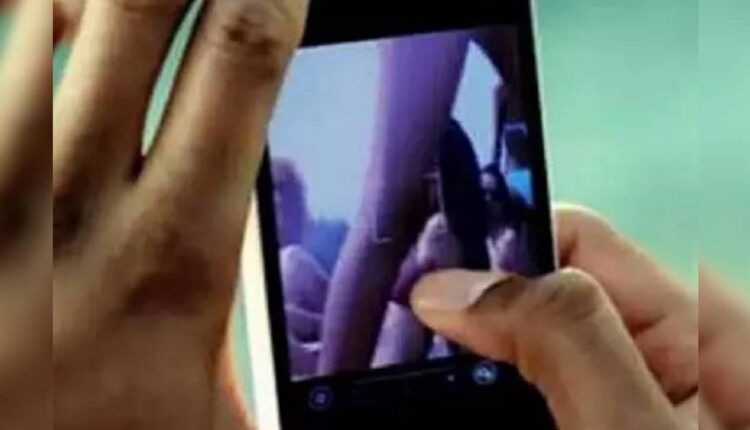 To break the marriage of the girl, a ransom of five lakh rupees was sent to the fiancee by sending obscene photos and videos.