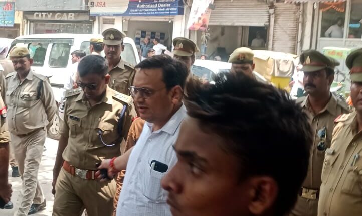 Corruption free campaign launched outside RTO office as per instructions of Chief Minister