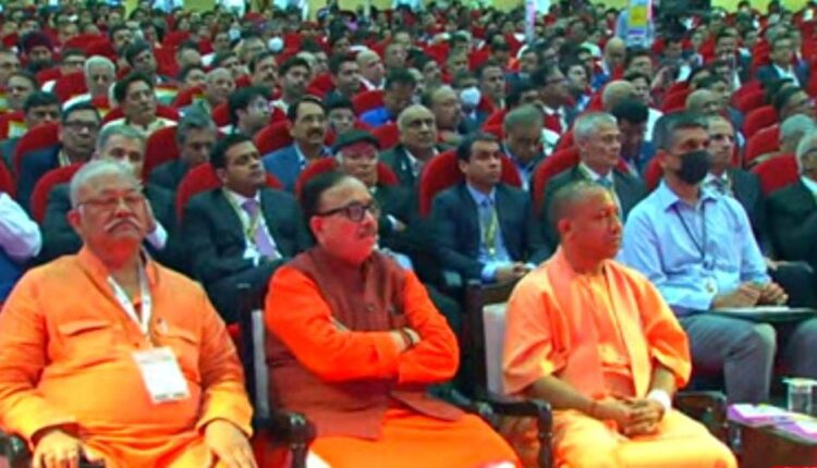 PM attends UP Investors Summit 3; Foundation stone laid for 1406 projects