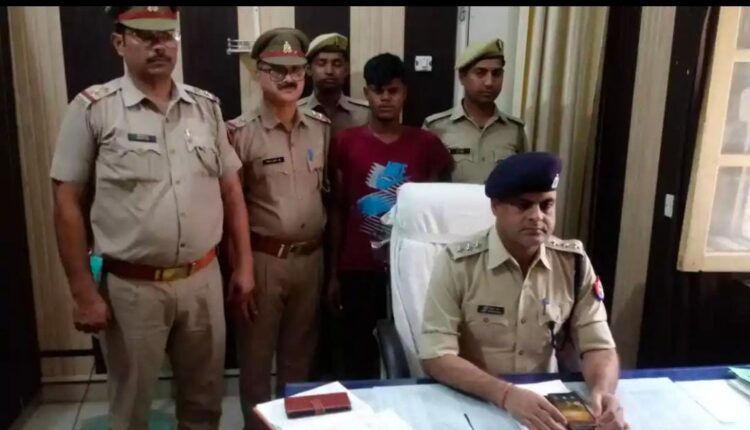 Manchale grabbed the sister's hand and did all the work with a knife