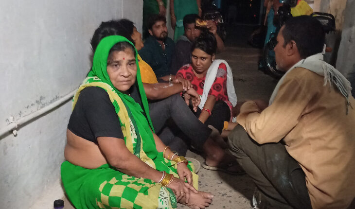 Husband also hanged himself by stabbing his wife with scissors