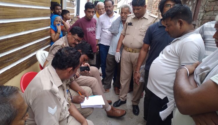 Husband dies due to husband wife quarrel, police engaged in investigation