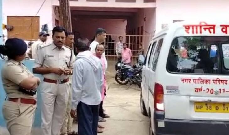 8-month-old daughter and 5-year-old son's father's shadow lifted from the head, committed suicide by hanging