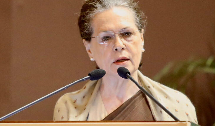 ED's interrogation on Sonia continues, Rahul arrested while sitting on dharna